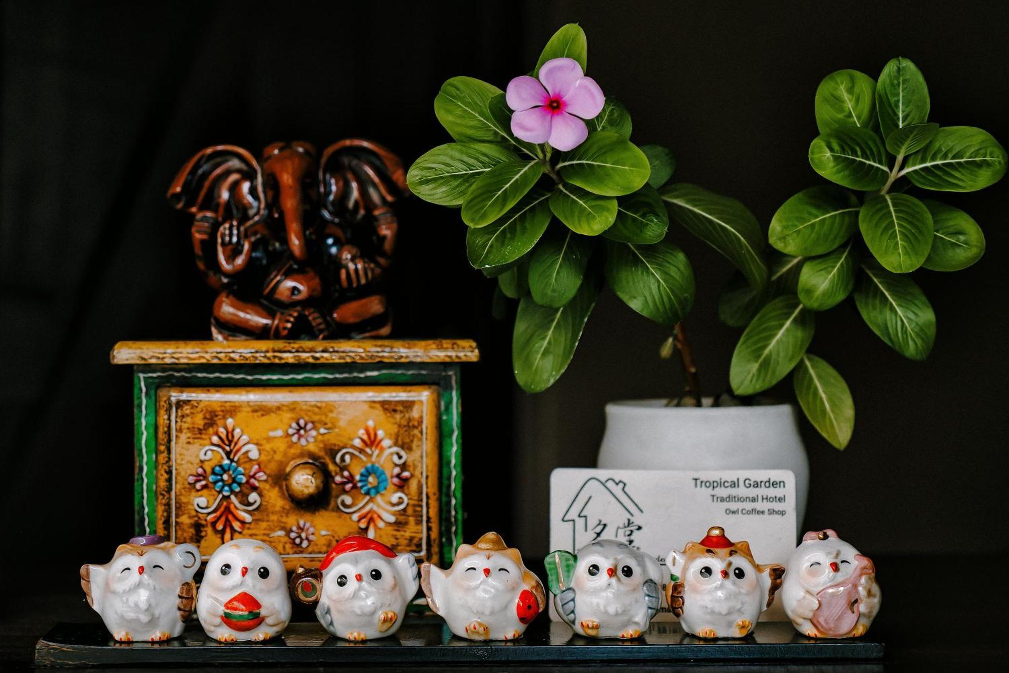 Mingtang Garden Cottage 名堂花园度假屋 Pokhara Exterior photo