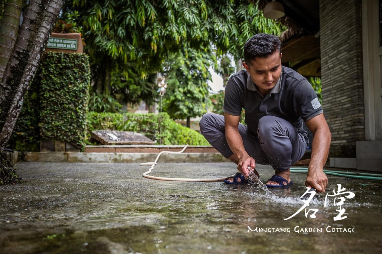 Mingtang Garden Cottage 名堂花园度假屋 Pokhara Exterior photo