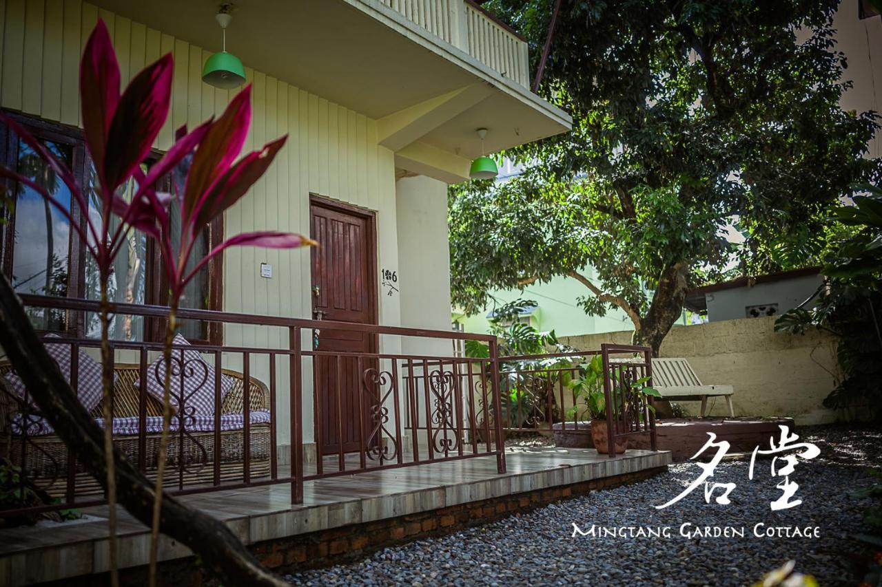 Mingtang Garden Cottage 名堂花园度假屋 Pokhara Exterior photo
